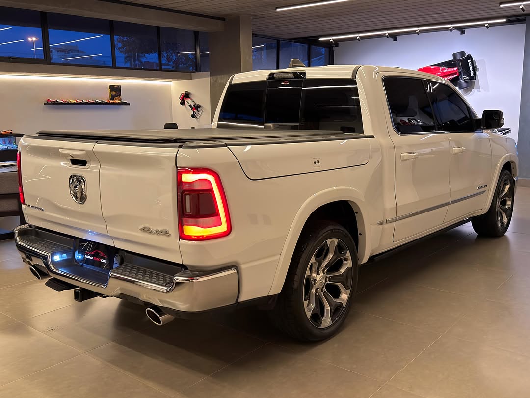RAM 1500 LIMITED 5.7 HEMI - Imagem 6