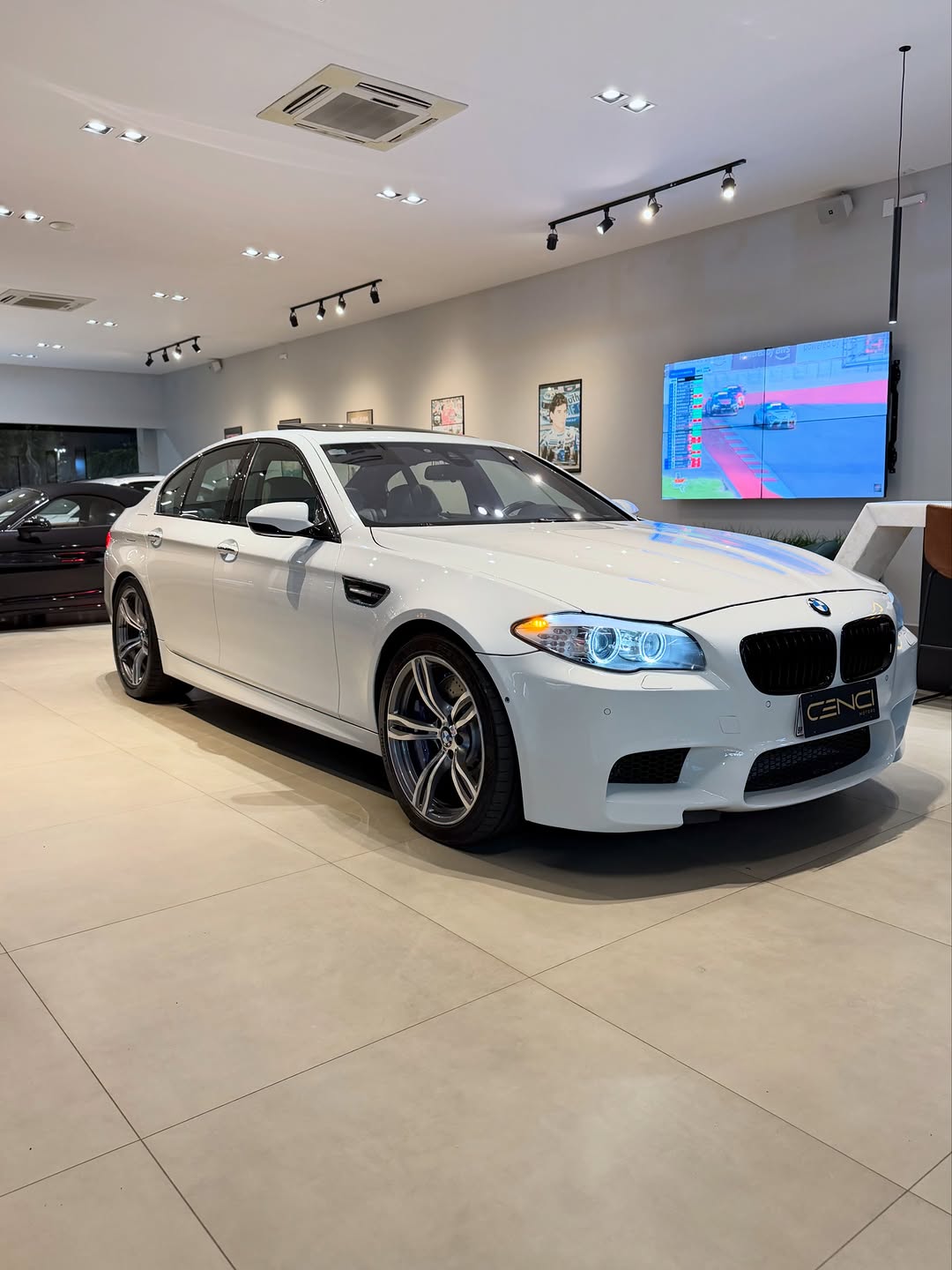 BMW M5 - Imagem 2