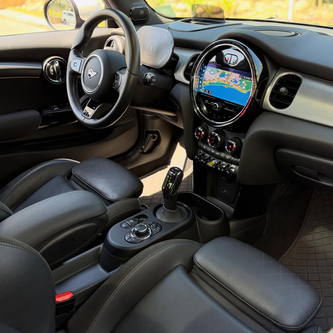 MINI COOPER SE TOP - Imagem 6