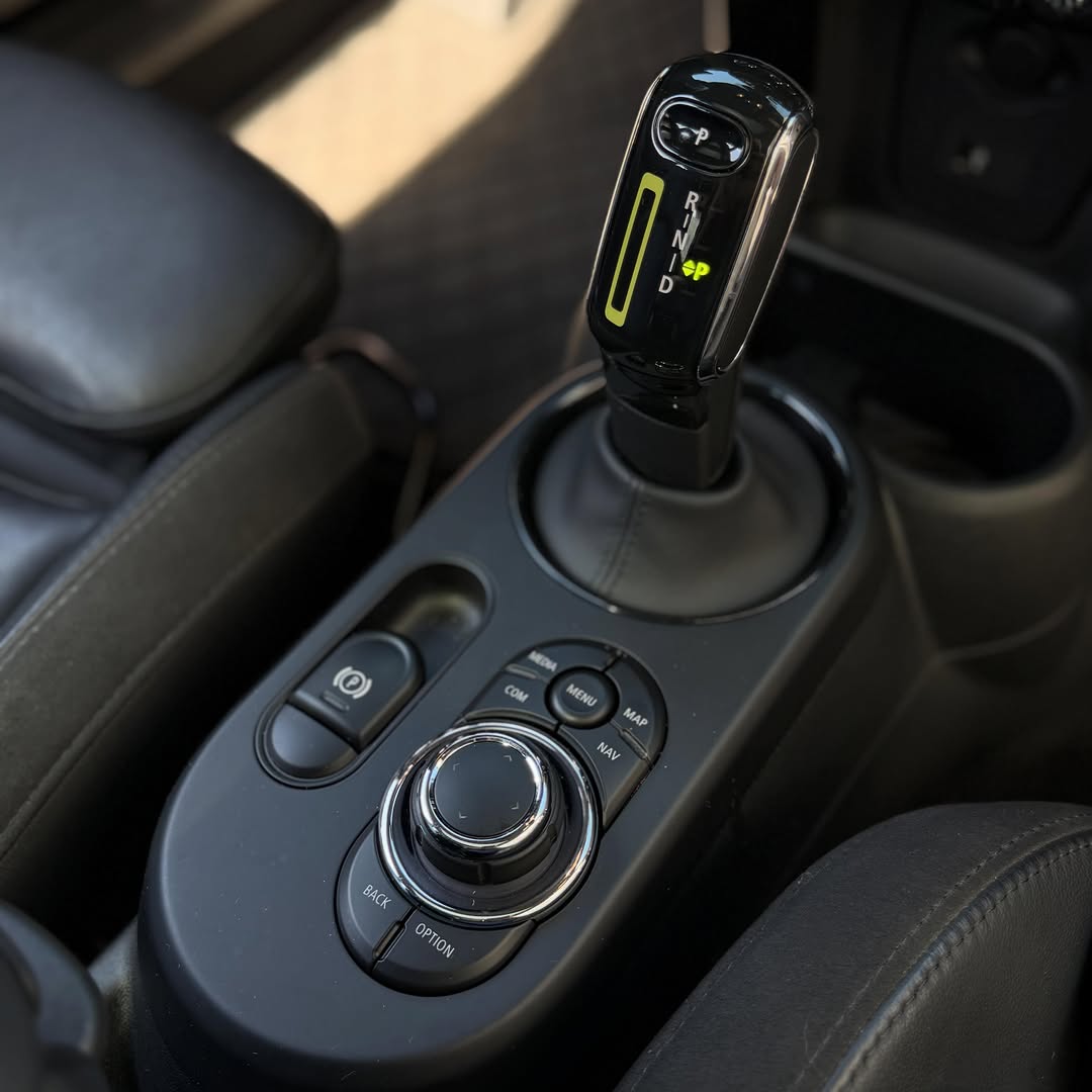 MINI COOPER SE TOP - Imagem 8