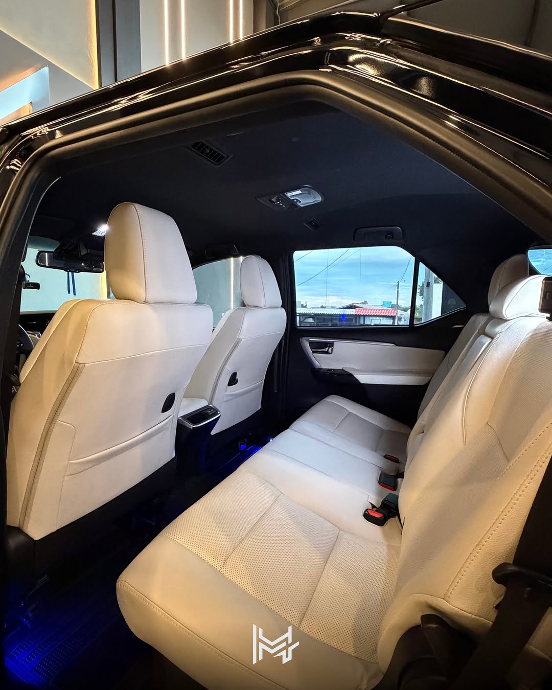TOYOTA HILUX SW4 DIAMOND 4X4 DIESEL - Imagem 4