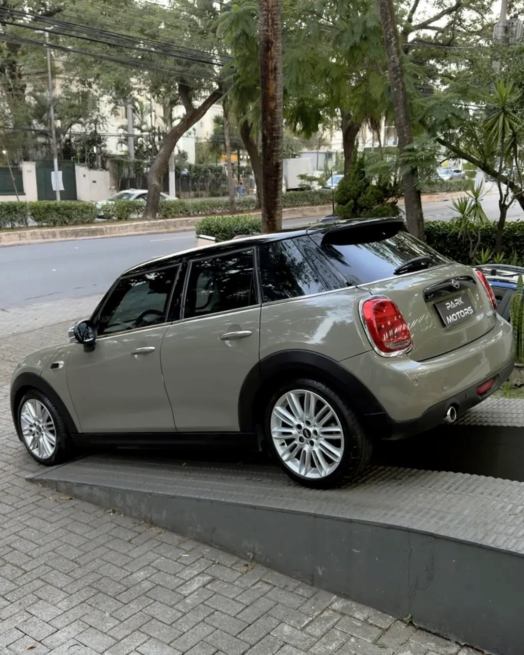 MINI COOPER 1.5 12V TWINPOWER GASOLINA 4P STEPTRONIC - Imagem 7