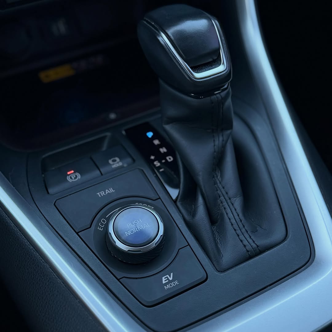 TOYOTA RAV-4 SX CONNECT HYBRID BLINDADO - Imagem 7