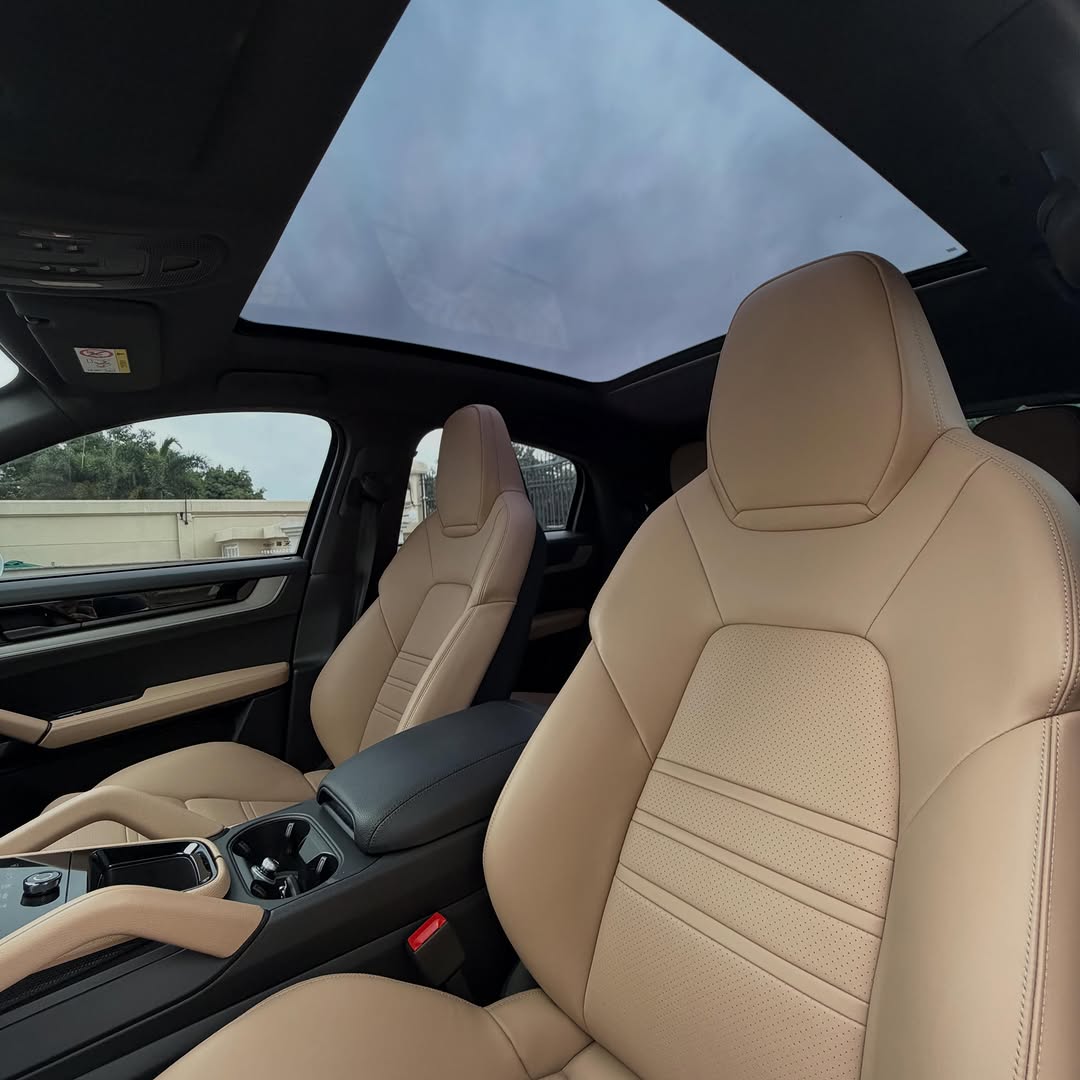 PORSCHE CAYENNE COUPÊ E-HYBRID - Imagem 5