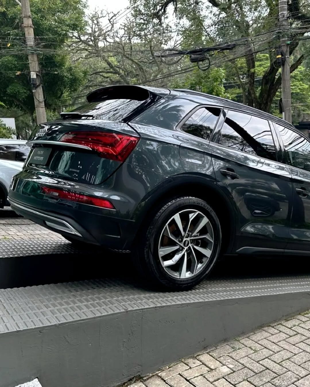 AUDI Q5 PRESTIGE QUATTRO S TRONIC - Imagem 5
