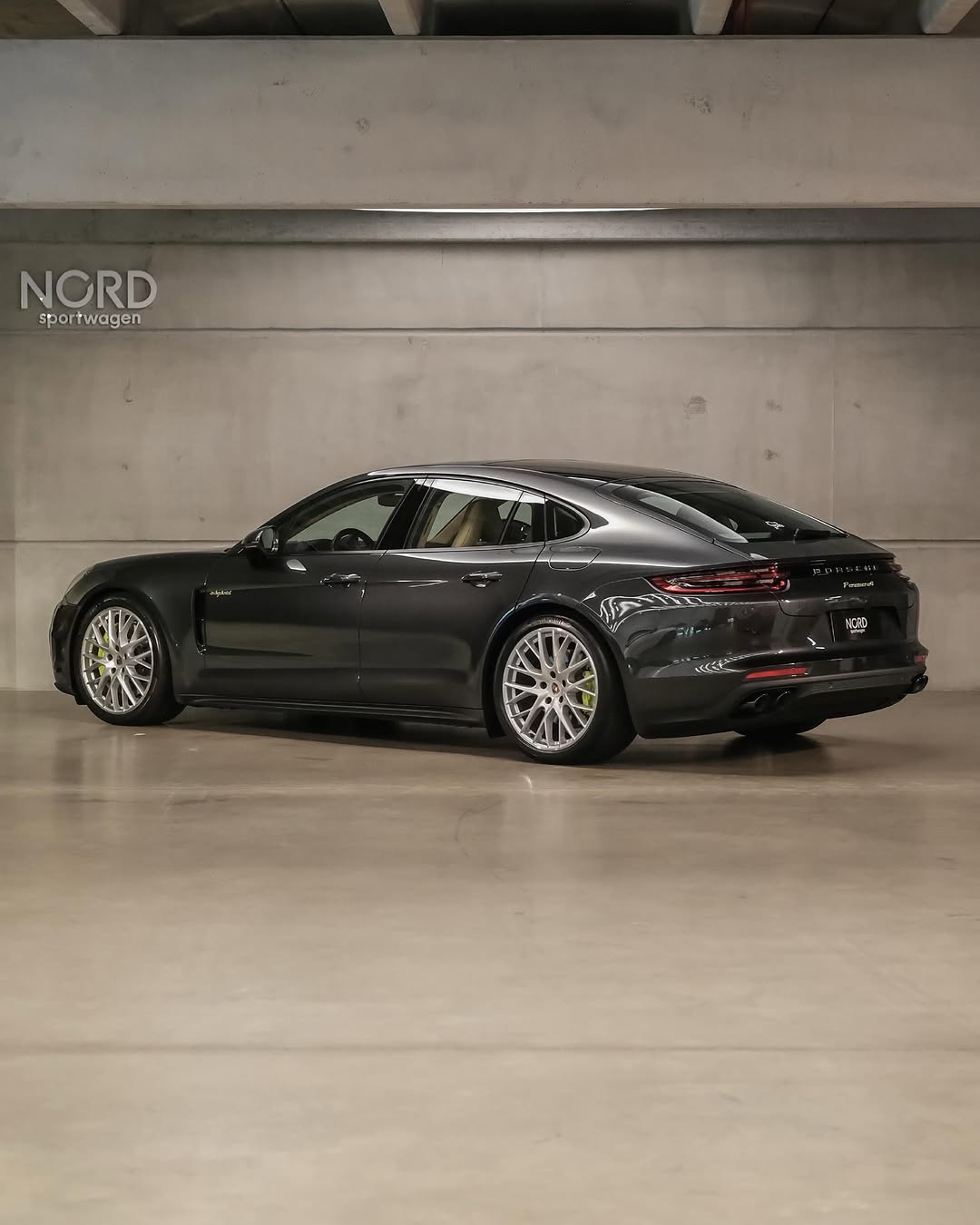 PORSCHE PANAMERA 4 E-HYBRID - Imagem 2