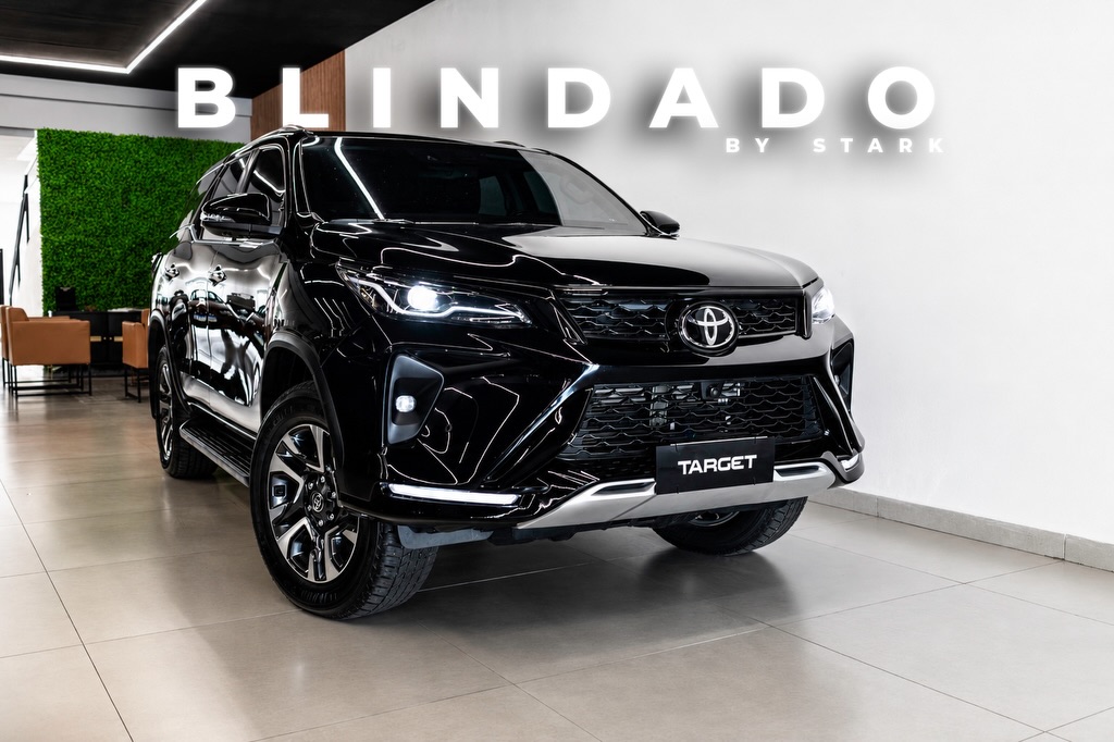 TOYOTA HILUX SW4 PLATINUM - Imagem 1