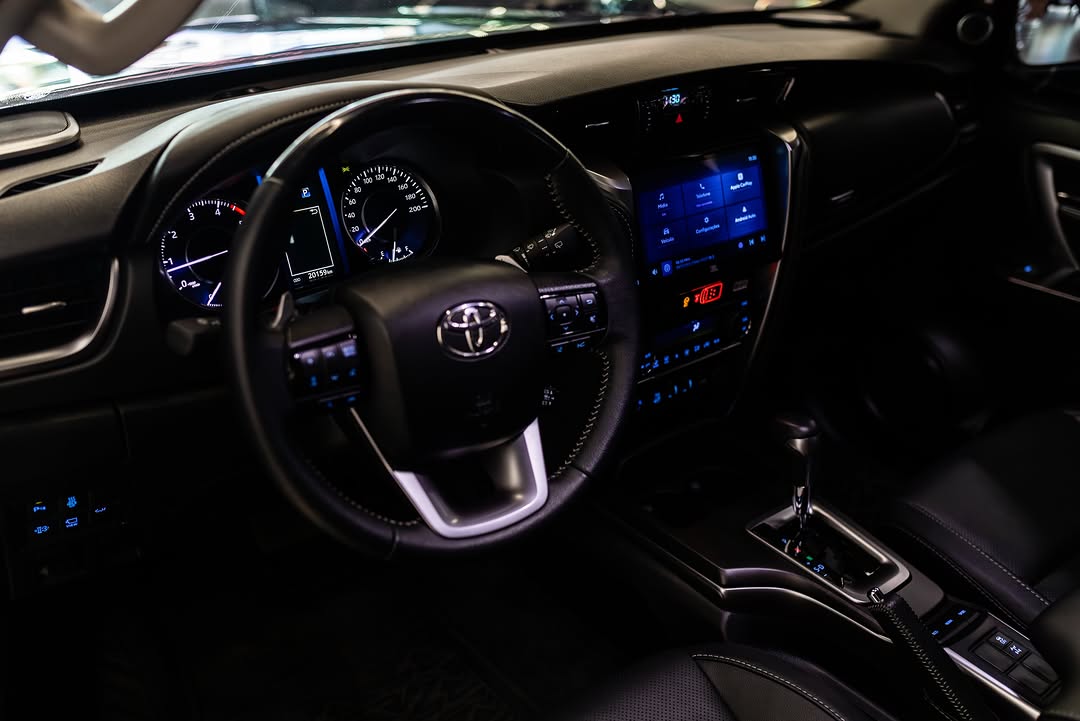 TOYOTA HILUX SW4 PLATINUM - Imagem 6