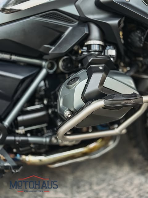 BMW R 1250 GS TRIPLE BLACK - Imagem 14