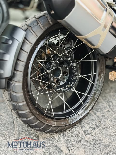 BMW R 1250 GS TRIPLE BLACK - Imagem 15