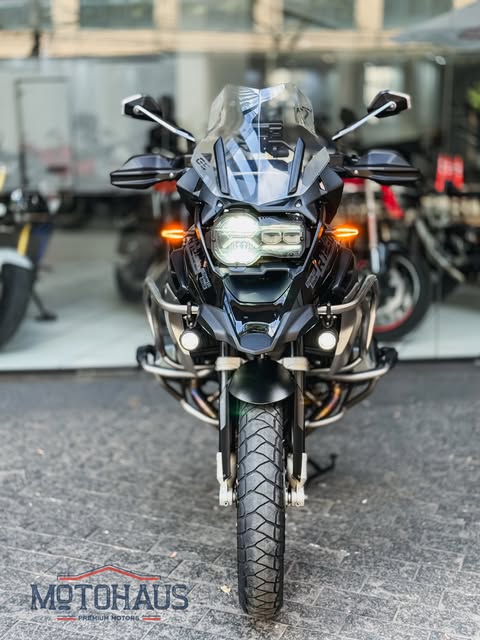 BMW R 1250 GS TRIPLE BLACK - Imagem 3