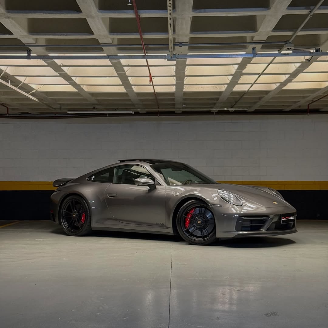 PORSCHE 911 CARRERA GTS - Imagem 1