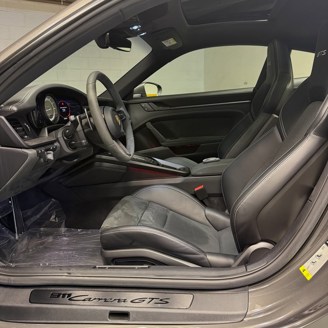 PORSCHE 911 CARRERA GTS - Imagem 14