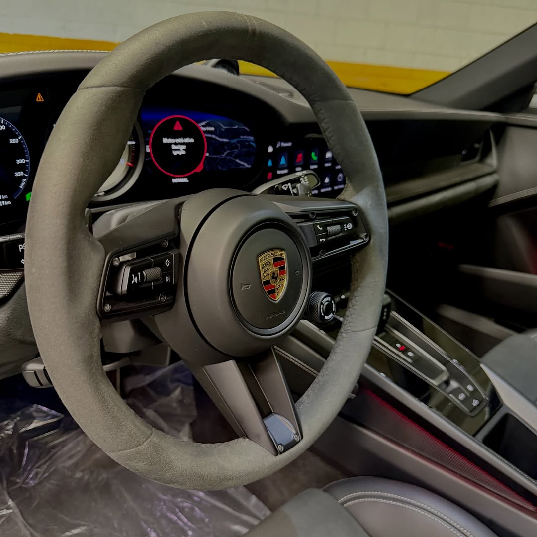 PORSCHE 911 CARRERA GTS - Imagem 15