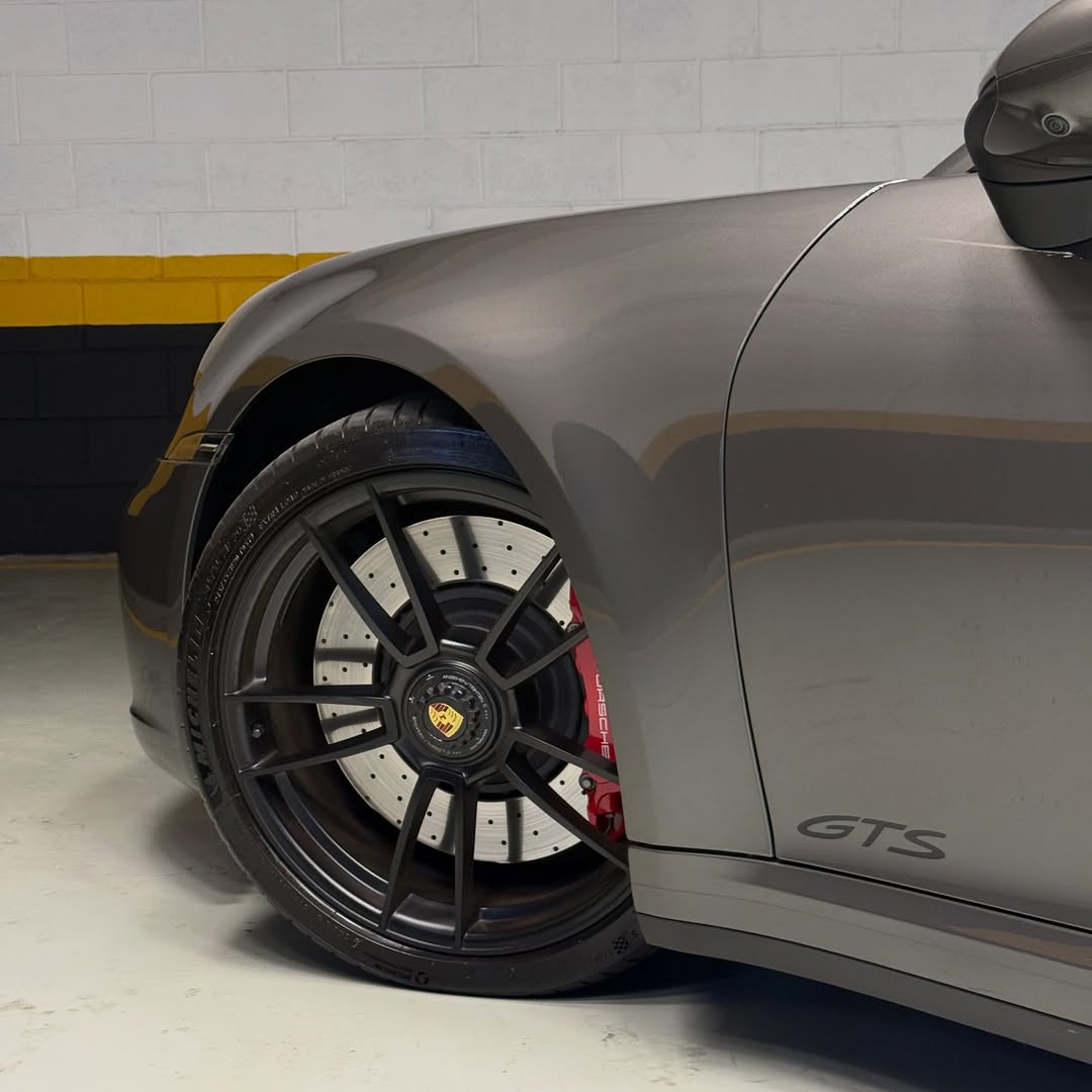 PORSCHE 911 CARRERA GTS - Imagem 8