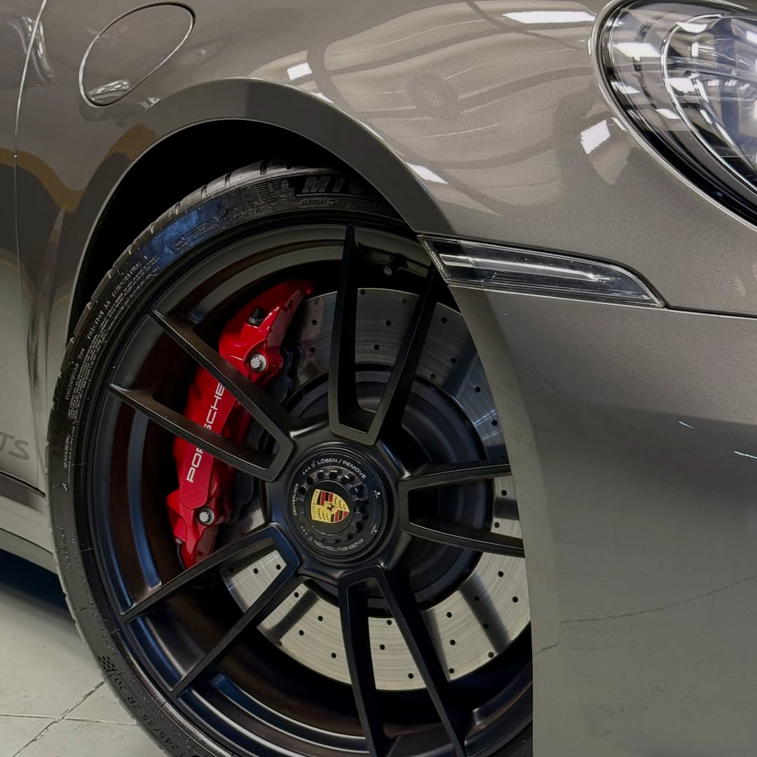 PORSCHE 911 CARRERA GTS - Imagem 9