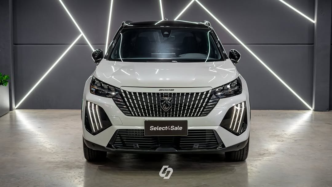 PEUGEOT 2008 GT - Imagem 5