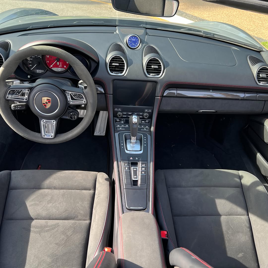 PORSCHE BOXSTER GTS 4.0 - Imagem 7