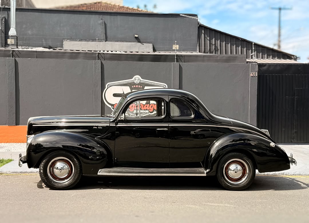 FORD COUPE DE LUXE - Imagem 1