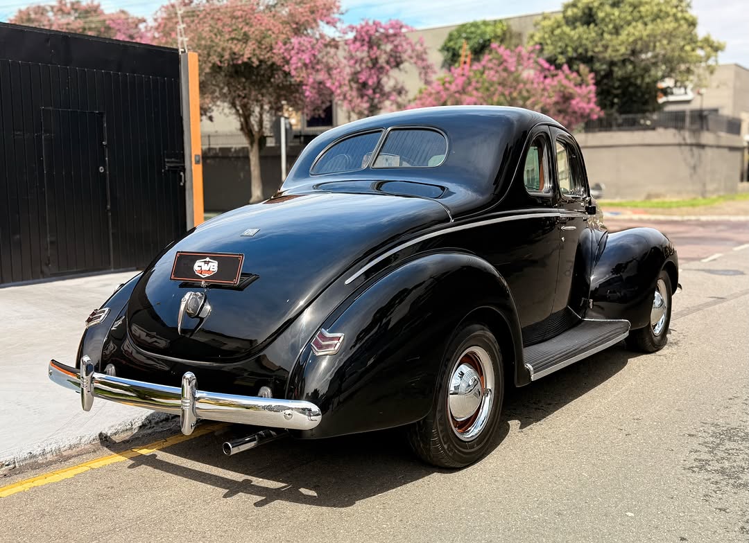 FORD COUPE DE LUXE - Imagem 3