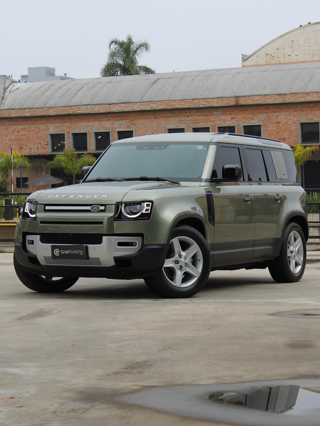 LAND ROVER DEFENDER SE - Imagem 1