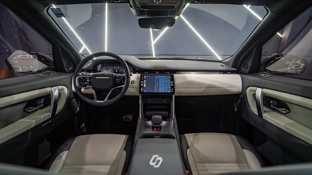 LAND ROVER DISCOVERY SPORT D200 SE - Imagem 14