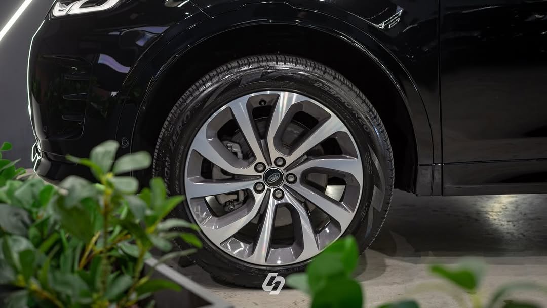 LAND ROVER DISCOVERY SPORT D200 SE - Imagem 15
