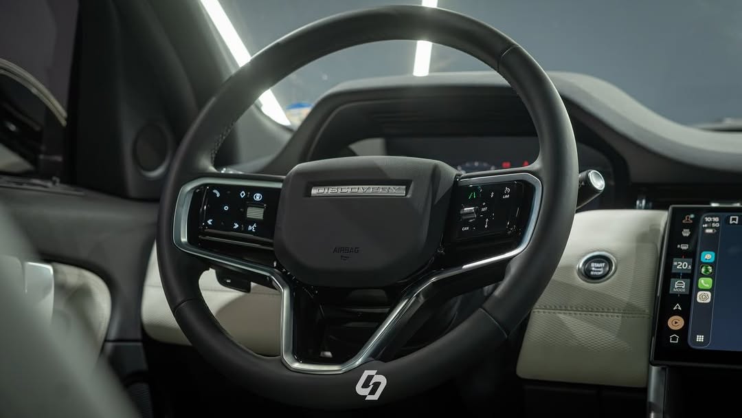 LAND ROVER DISCOVERY SPORT D200 SE - Imagem 16