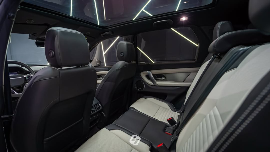 LAND ROVER DISCOVERY SPORT D200 SE - Imagem 20