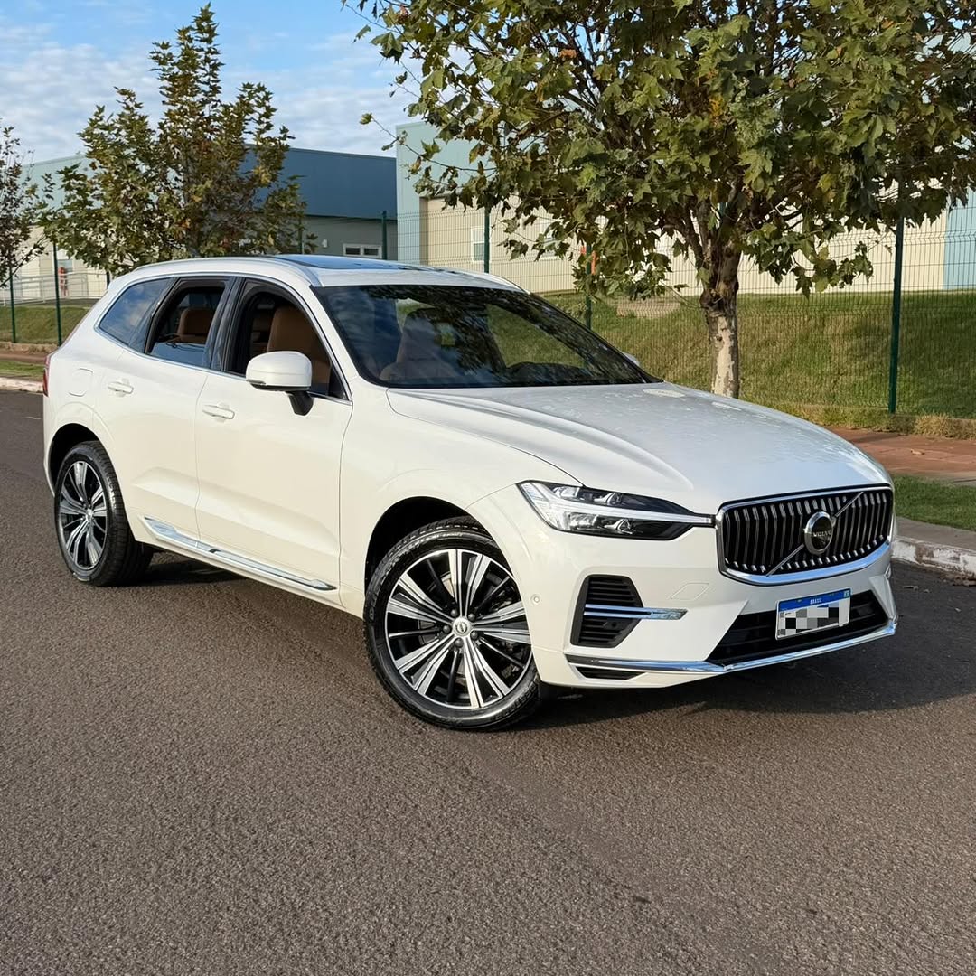 VOLVO XC60 INSCRIPTION T8 - Imagem 1