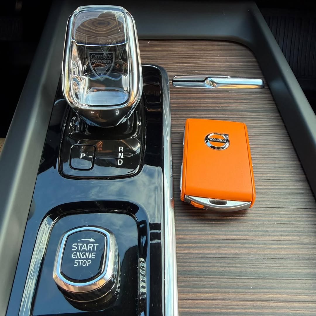 VOLVO XC60 INSCRIPTION T8 - Imagem 6