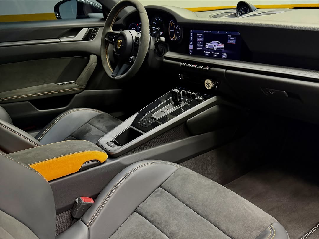 PORSCHE 911 CARRERA - Imagem 14