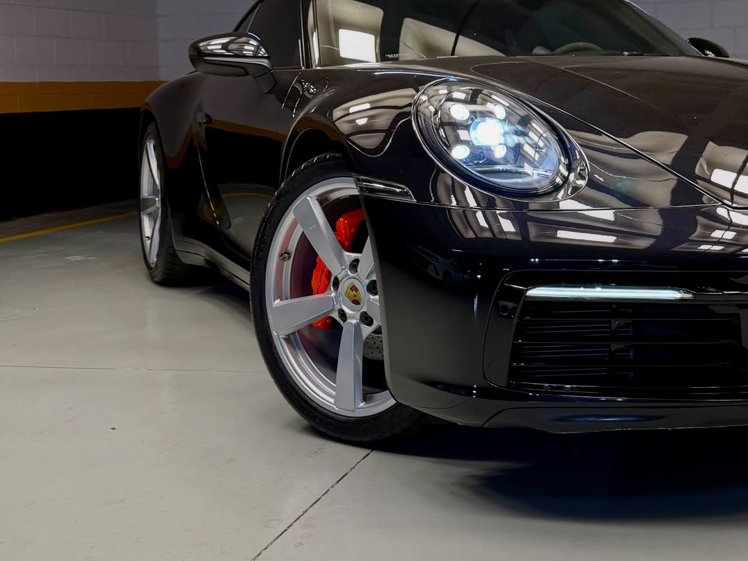 PORSCHE 911 CARRERA - Imagem 3