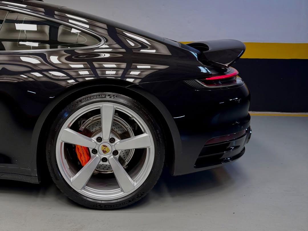 PORSCHE 911 CARRERA - Imagem 4