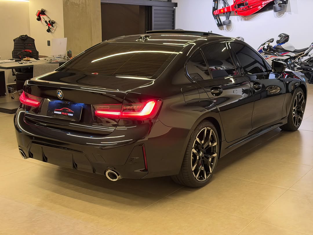 BMW 320I M SPORT - Imagem 4