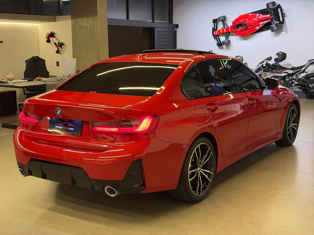 BMW 320I M SPORT - Imagem 4