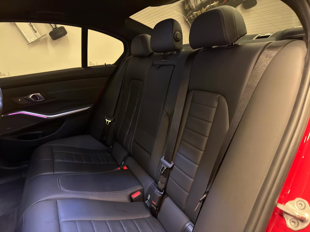 BMW 320I M SPORT - Imagem 8