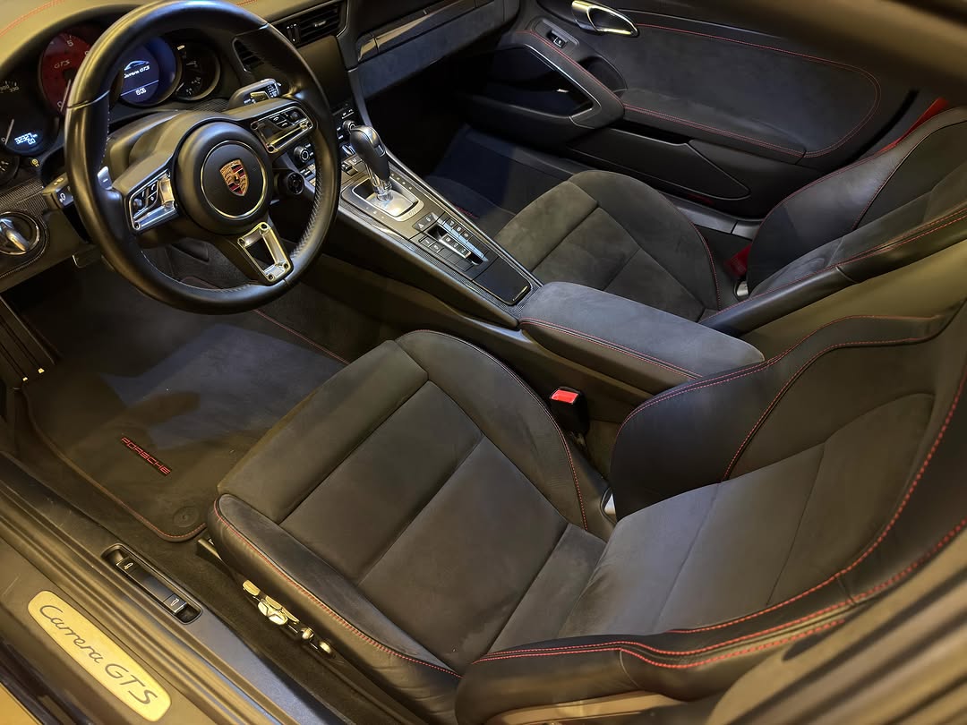 PORSCHE 911 CARRERA GTS - Imagem 8