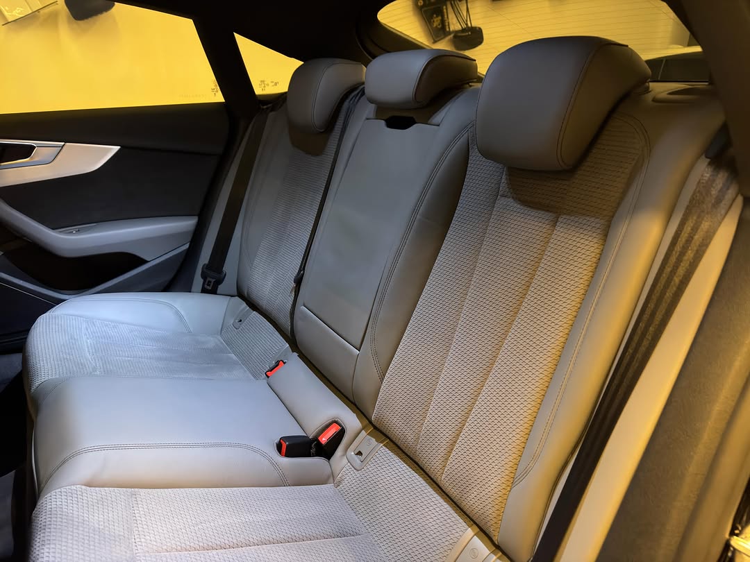 AUDI A5 SPORTBACK S-LINE - Imagem 8