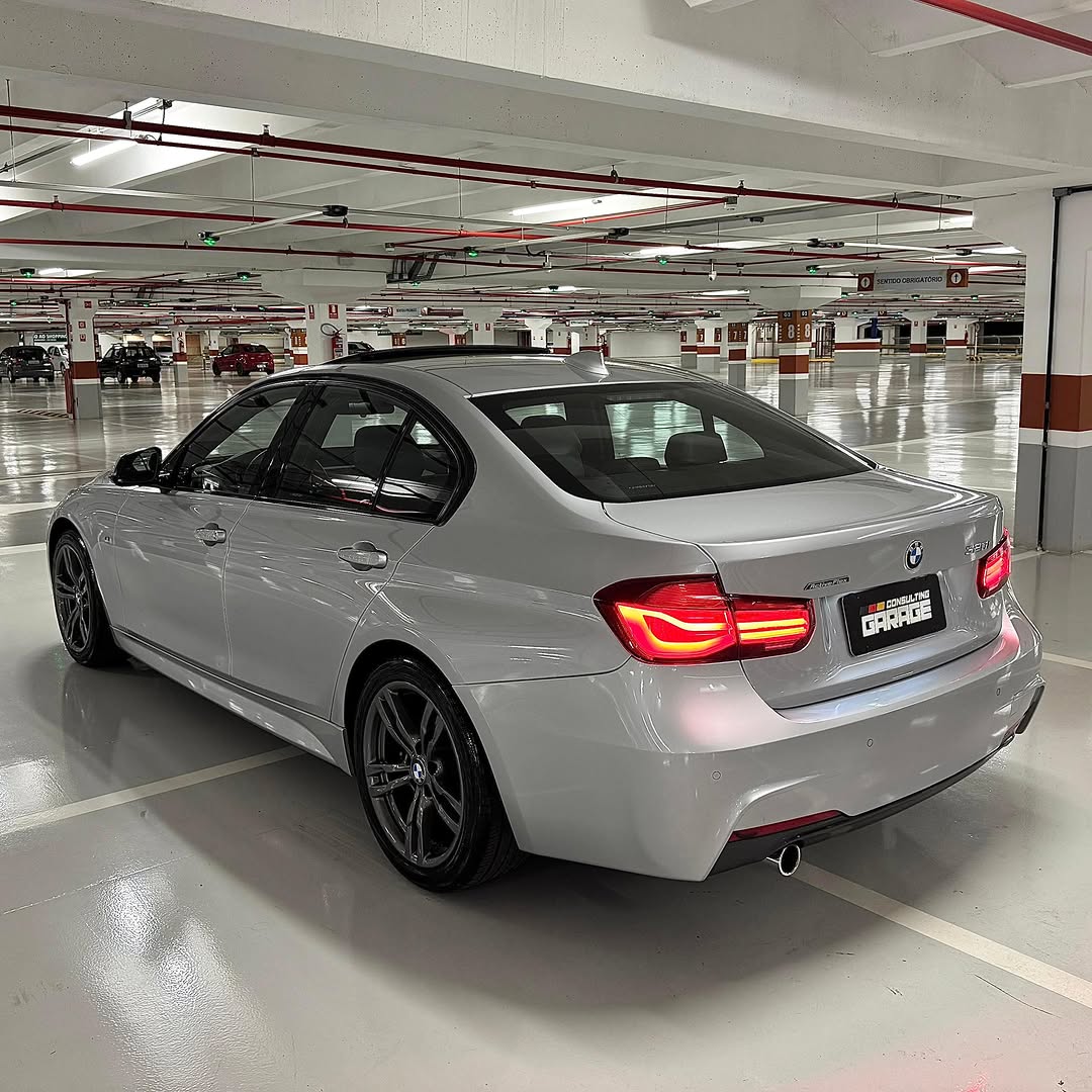 BMW 320I M SPORT - Imagem 3