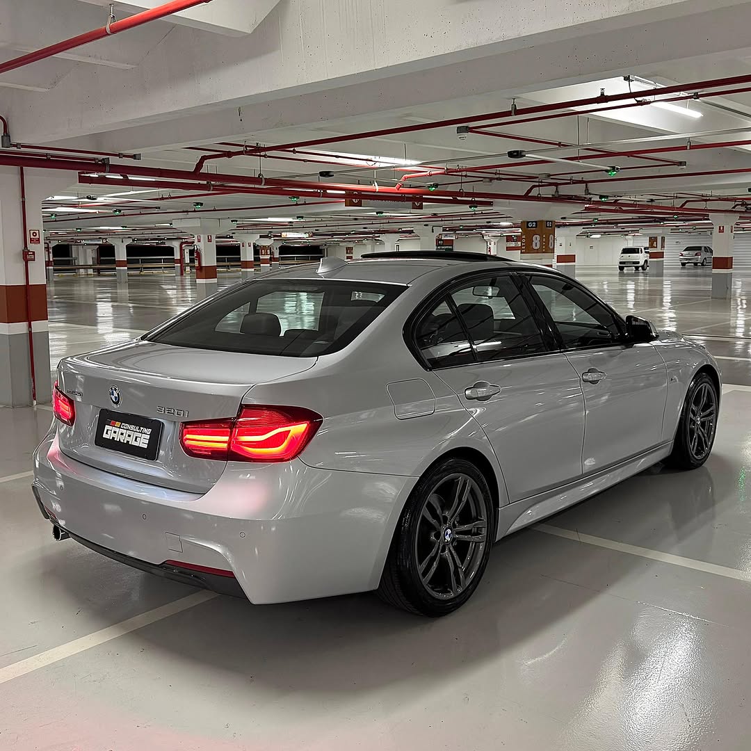 BMW 320I M SPORT - Imagem 4