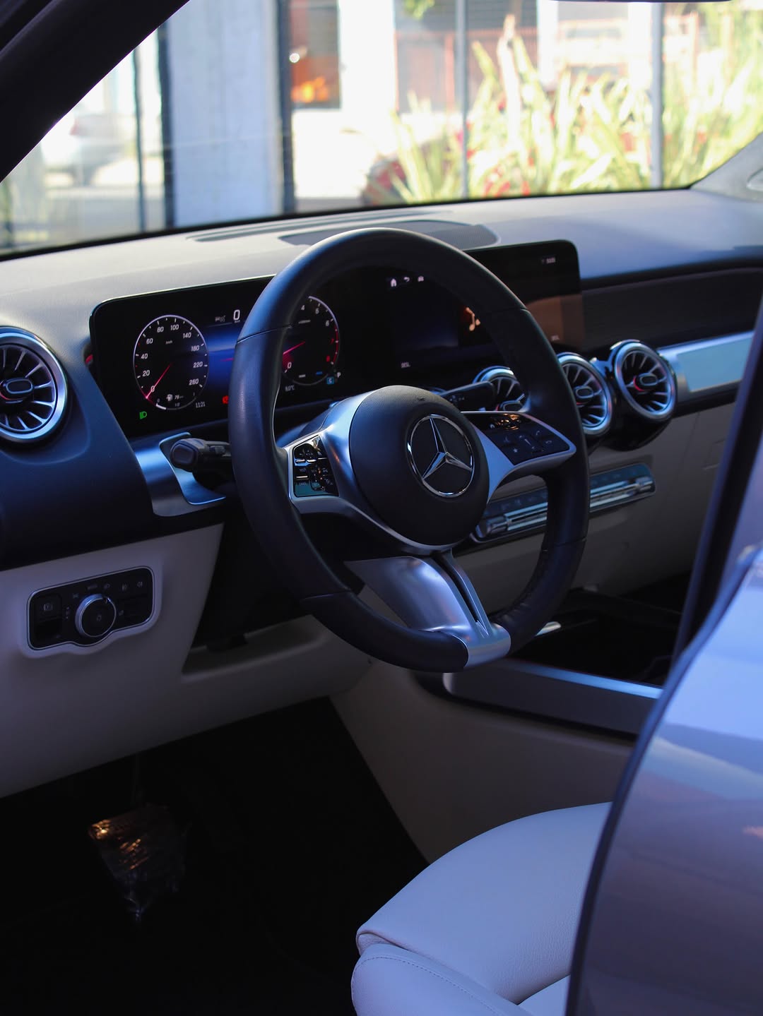 MERCEDES-BENZ GLB PROGRESSIVE - Imagem 4