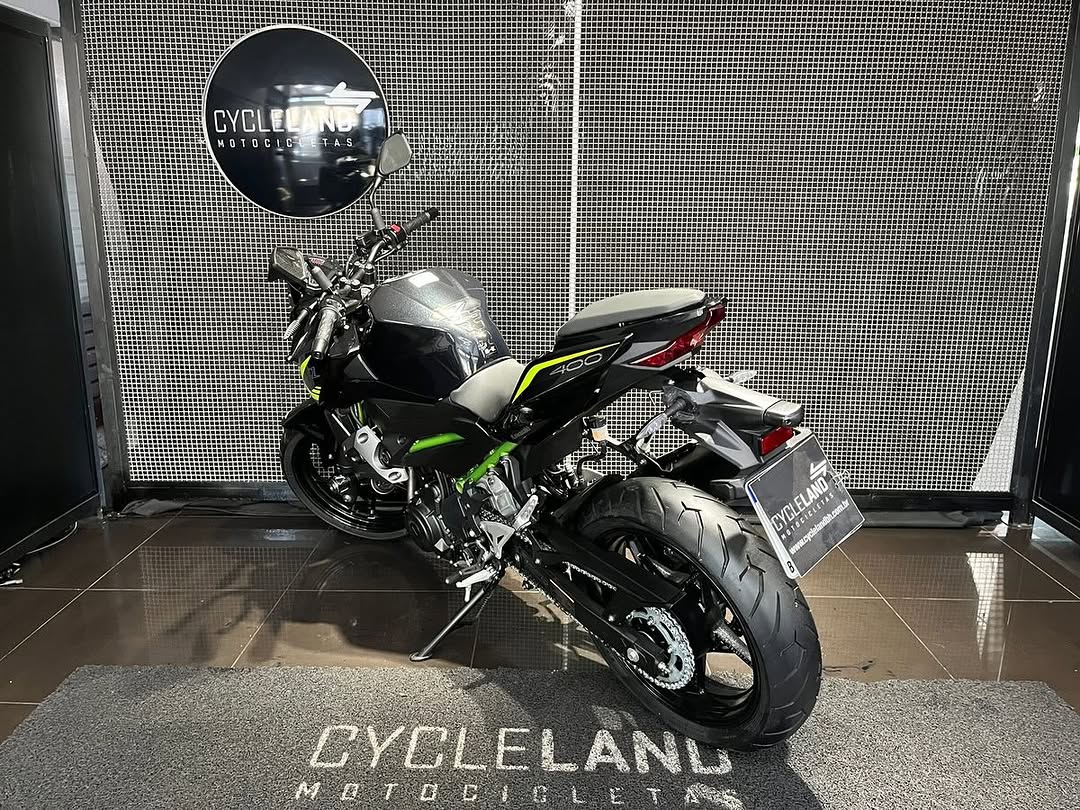 KAWASAKI Z400 - Imagem 6