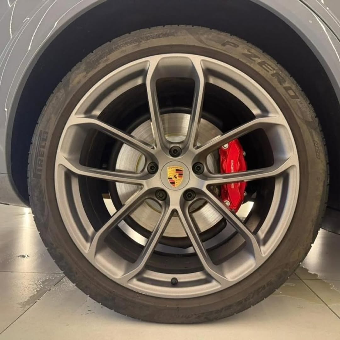 PORSCHE CAYENNE S V6 COUPÉ E-HYBRID - Imagem 9