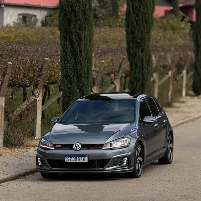 VOLKSWAGEN GOLF GTI - Imagem 14