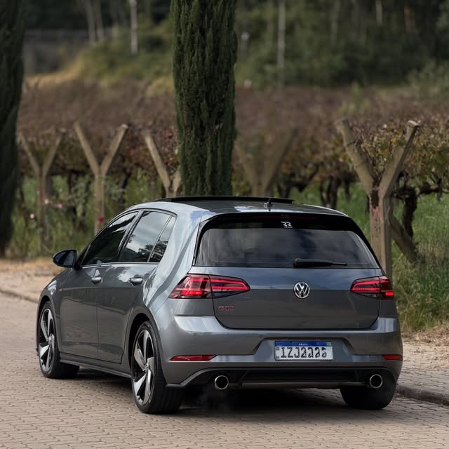 VOLKSWAGEN GOLF GTI - Imagem 15
