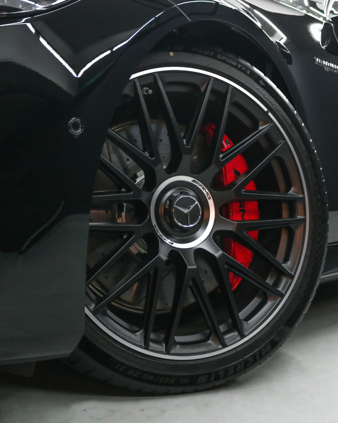 MERCEDES-BENZ S 63 AMG - Imagem 4