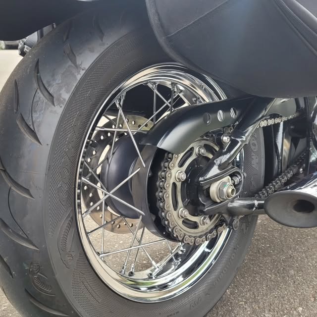 TRIUMPH BONNEVILLE SPEEDMASTER 1200 - Imagem 7