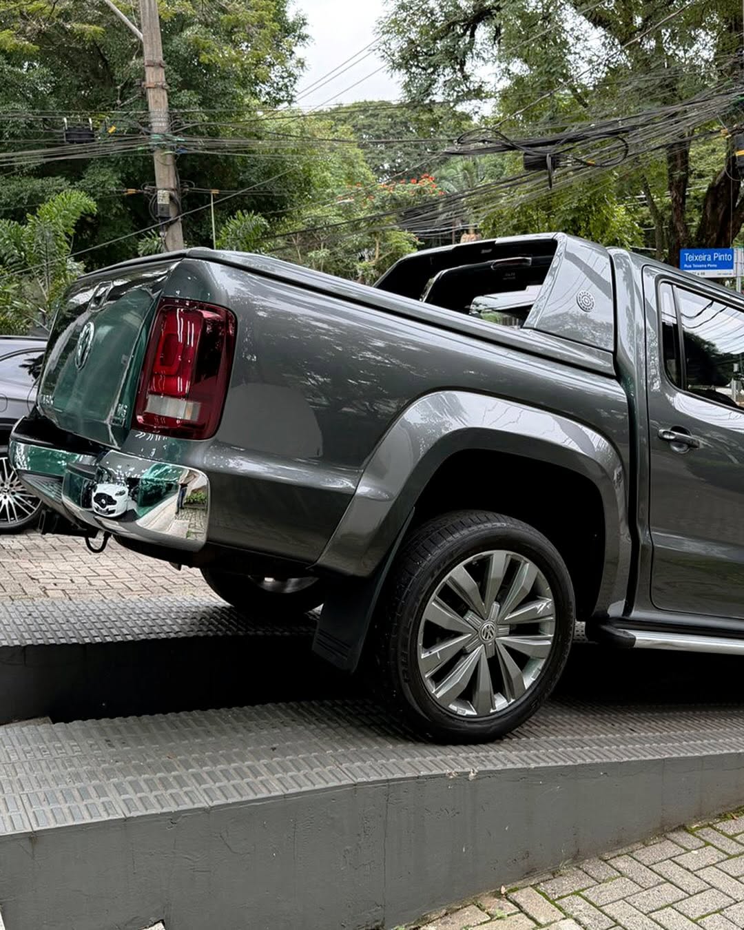 VOLKSWAGEN AMAROK EXTREME V6 - Imagem 5