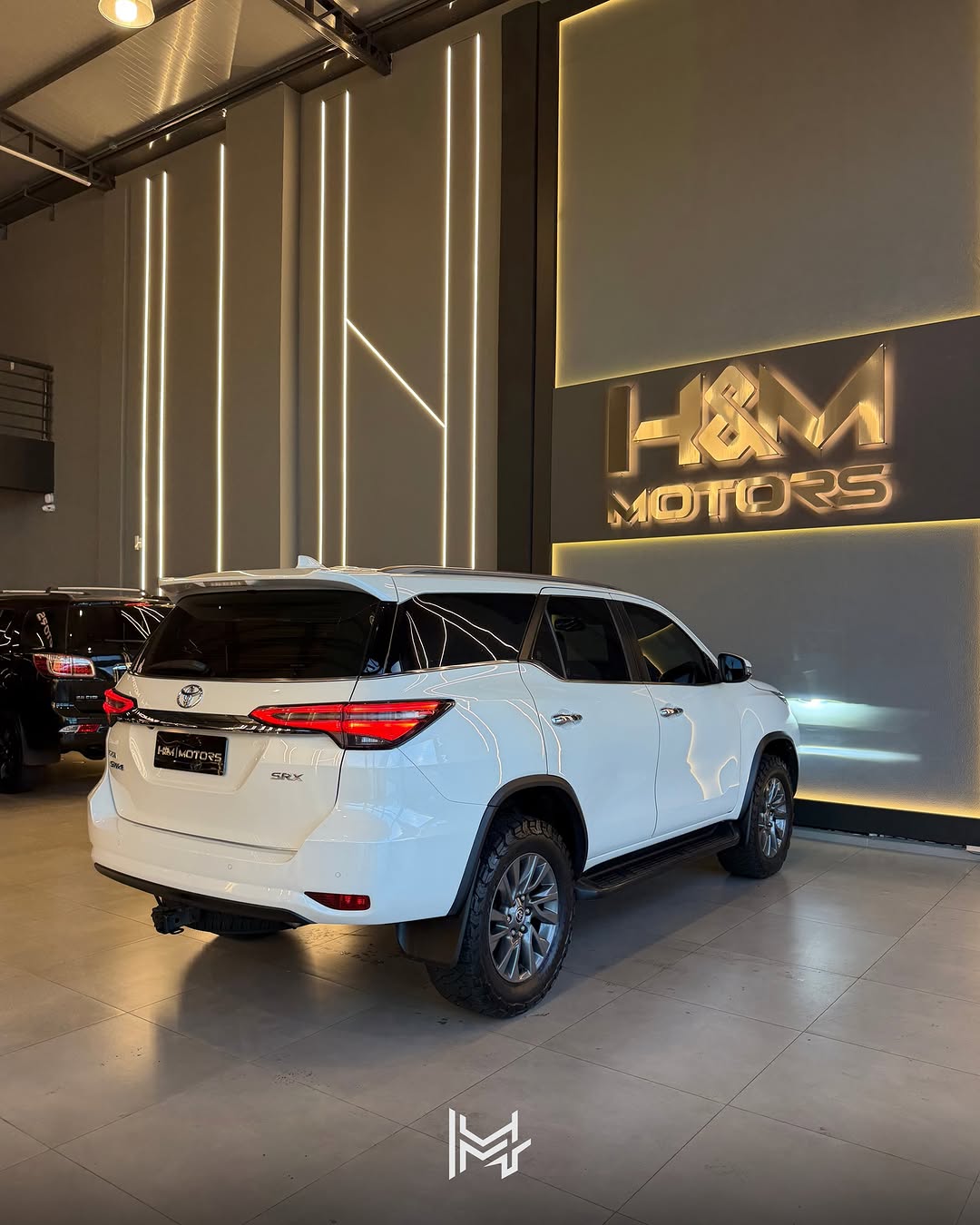 TOYOTA HILUX SW4 SRX 4X4 - Imagem 2